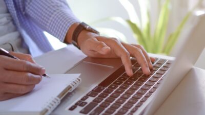 「ブログで稼げない…」と悩んだ私が、企業ライターで初めて3万円を稼げた話